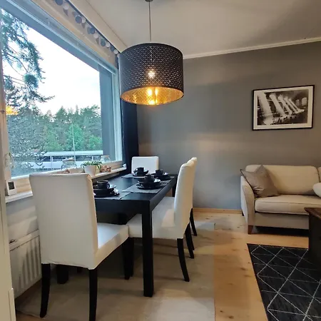 Quiet 2-room - Free Parking, Wifi, & Balcony Apartamento *