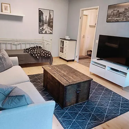 Apartamento Quiet 2-room - Free Parking, Wifi, & Balcony