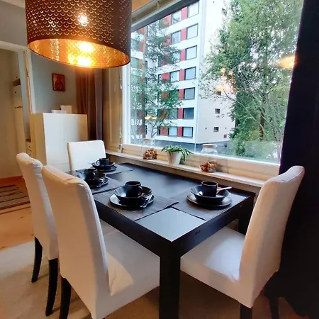 Quiet 2-room - Free Parking, Wifi, & Balcony